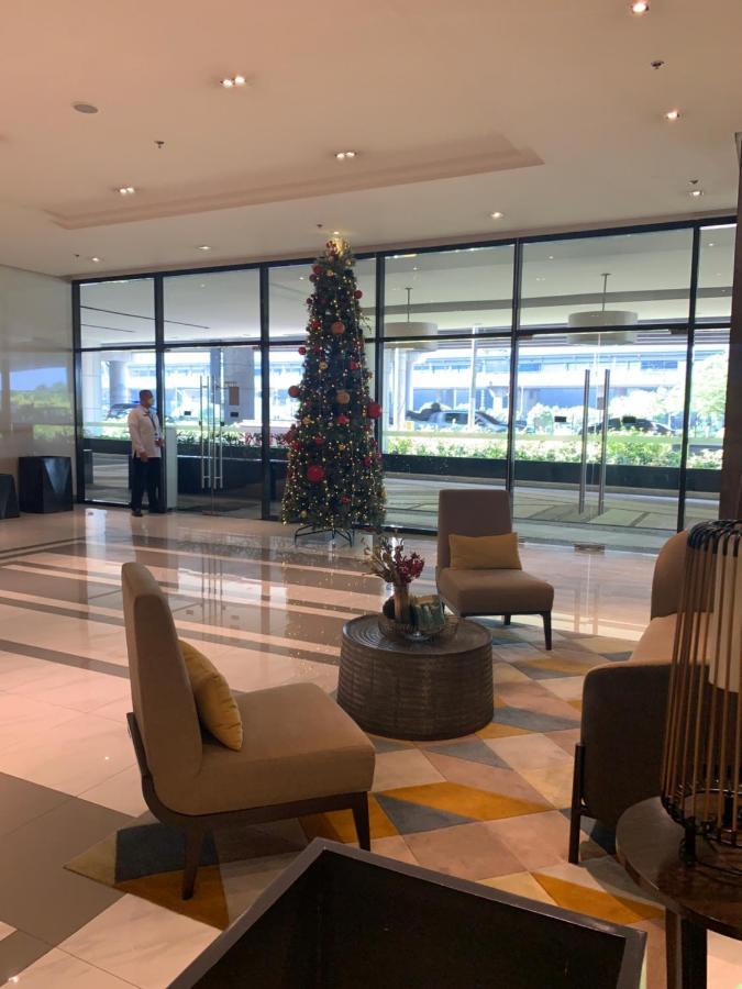 81 Newport Boulevard Cluster 4 - 8F Across Naia Airport, Terminal 3 Pasay Exterior foto
